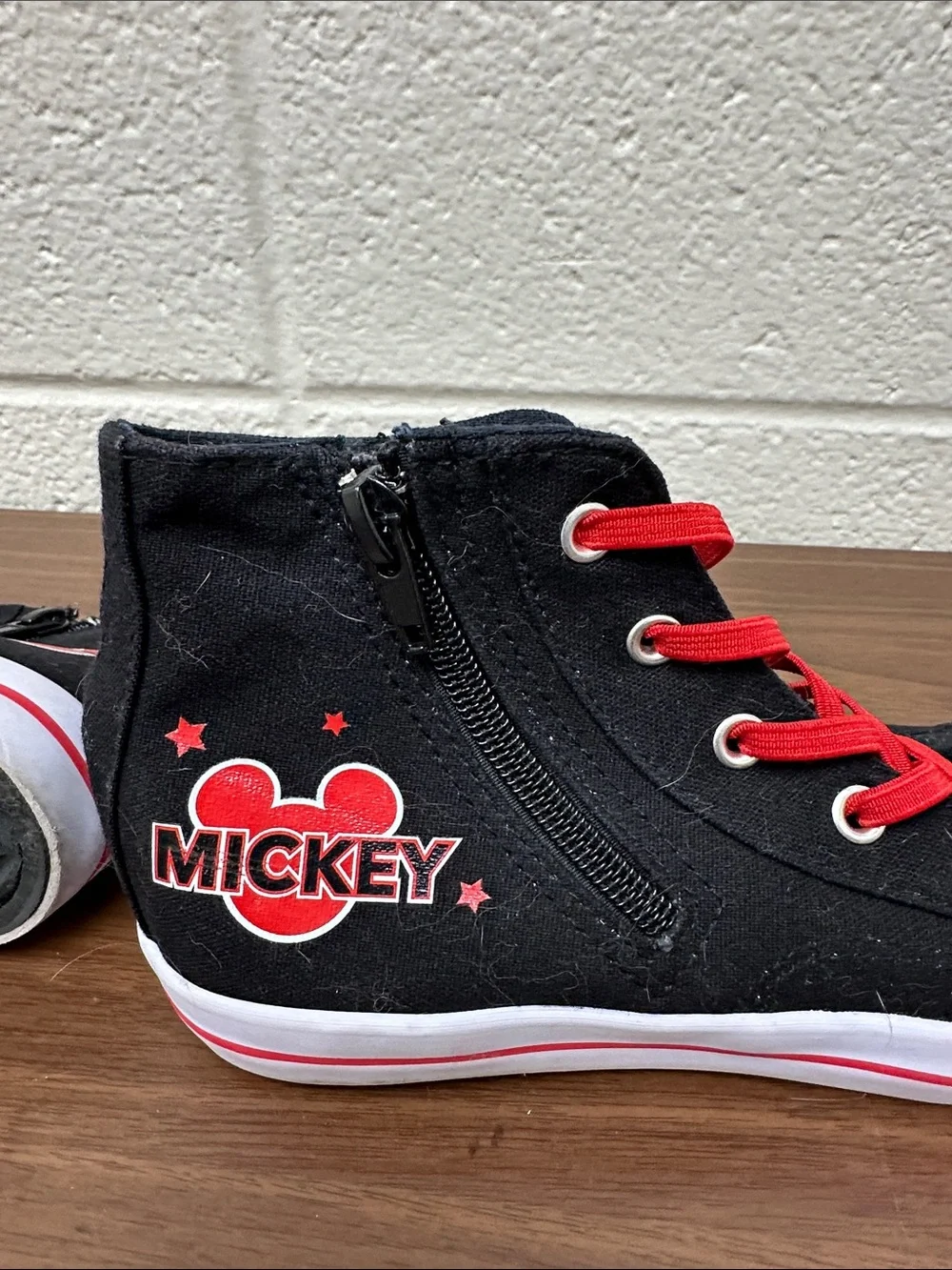 NWOT Disney Black and Red Mickey High-Top Sneakers for Kids size 12-1/2